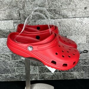 Crocs Classic Red M7/W9 - NEW